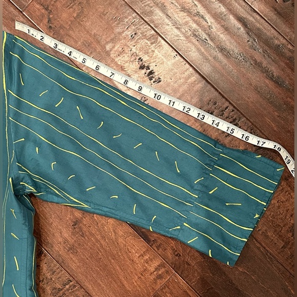 Debra DeRoo Silk Pants Set Women’s Size L Embroidered Button Down Artsy Artist - Picture 14 of 16